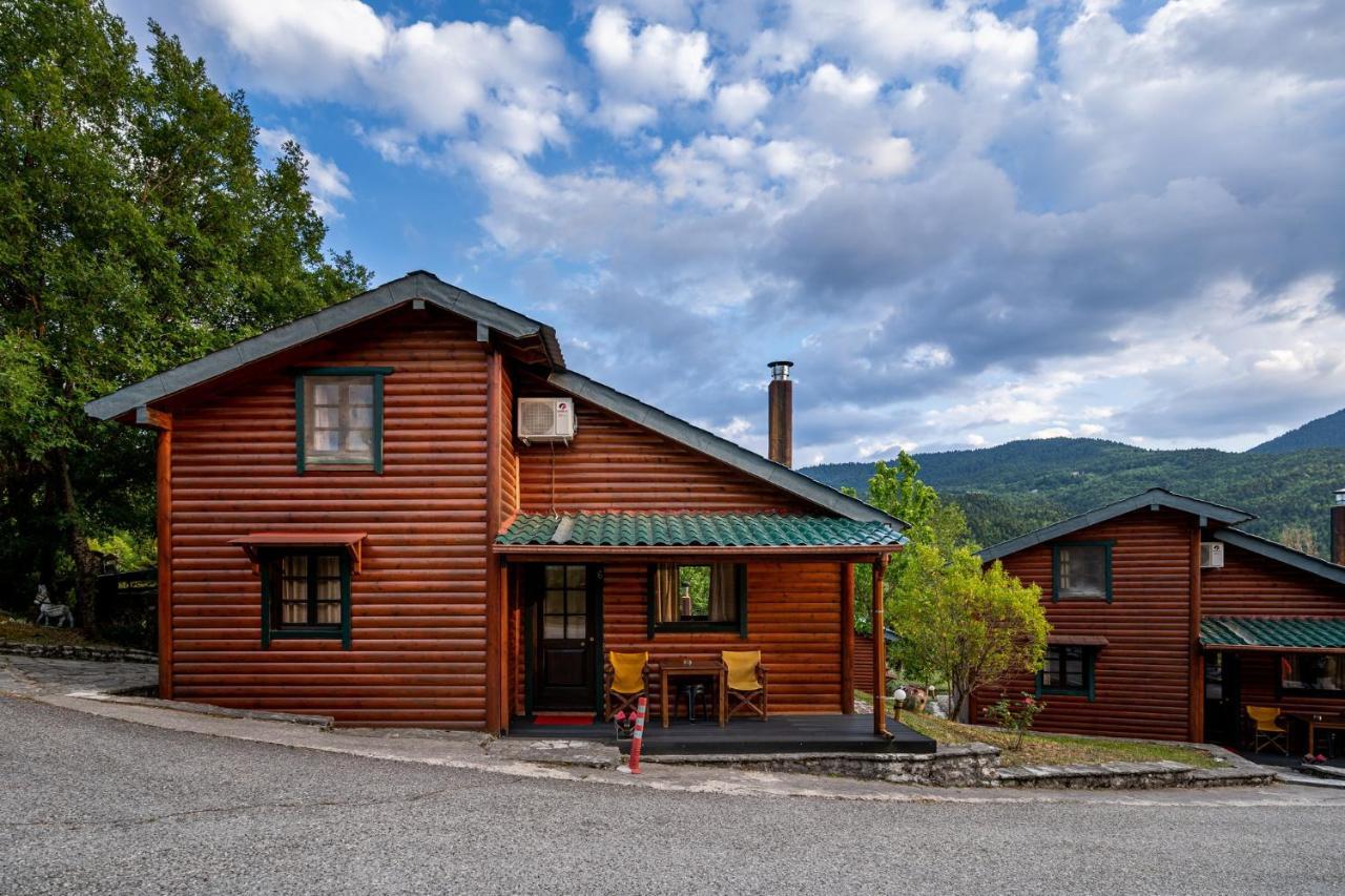 Chalet Likouresi Village Karpenísion Eksteriør billede