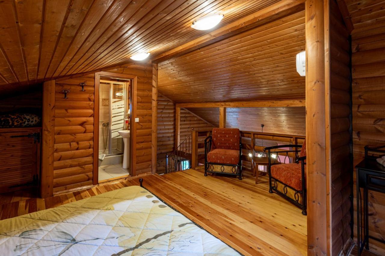 Chalet Likouresi Village Karpenísion Eksteriør billede